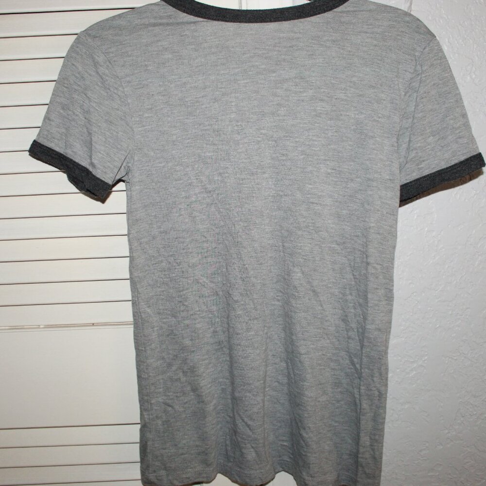 Stranger Things Women's Relaxed Fit T-Shirt Grey Size Medium - Picture 2 of 4